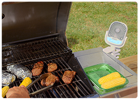 Staying cool with Arctic Air® Grip Go™ while grilling